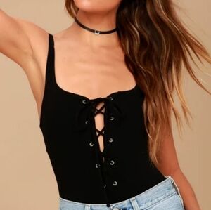 Lulu's | City of Angles Lace-Up Bodysuit